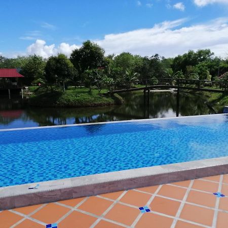Api-api Eco Resort Pantai Kok Exterior foto