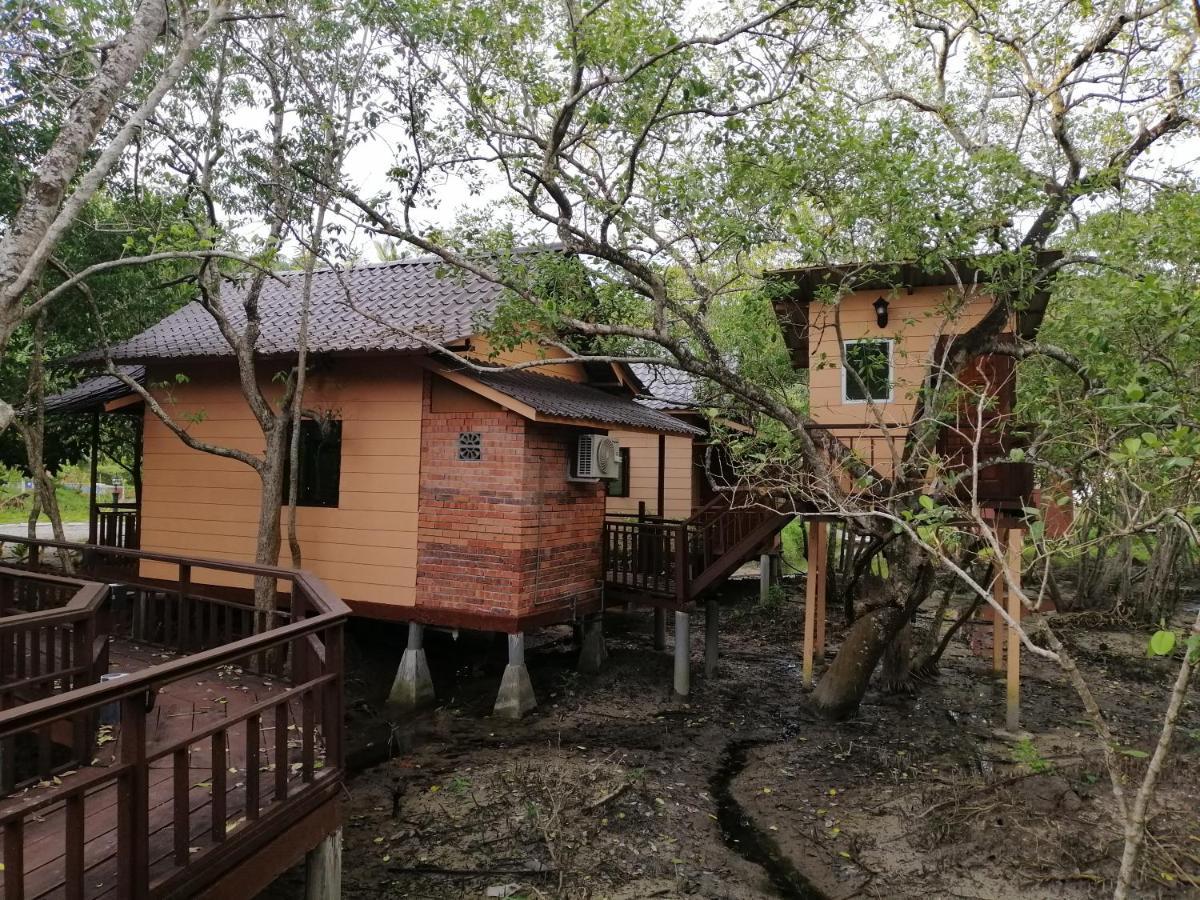 Api-api Eco Resort Pantai Kok Exterior foto