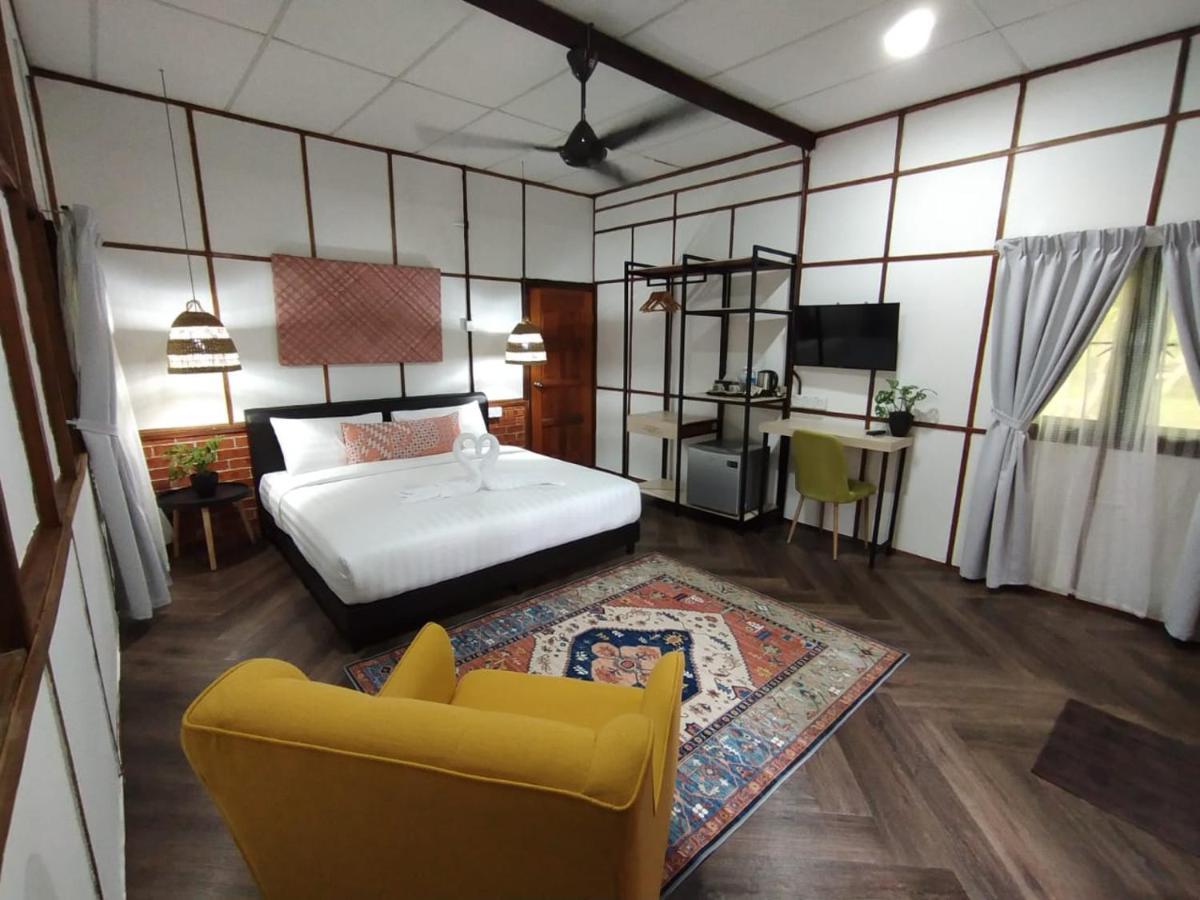 Api-api Eco Resort Pantai Kok Exterior foto