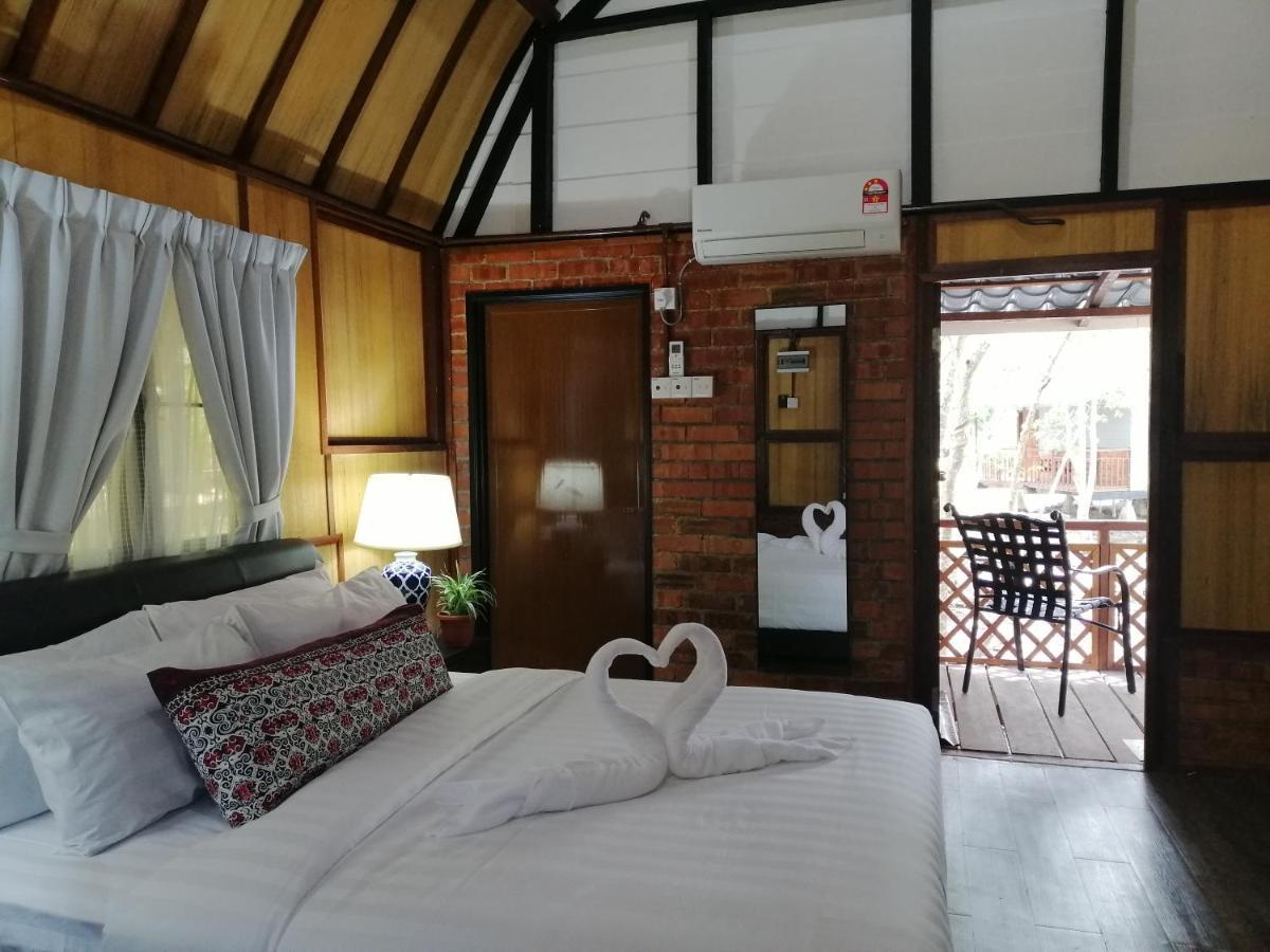 Api-api Eco Resort Pantai Kok Exterior foto